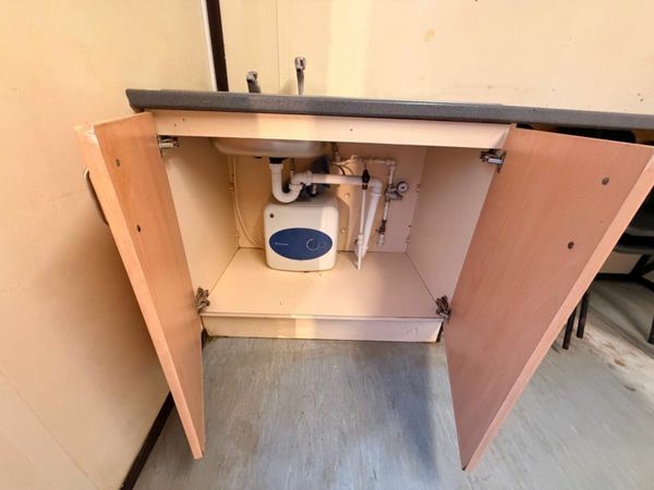 12 x 9 site office with kitchen unit 379583918