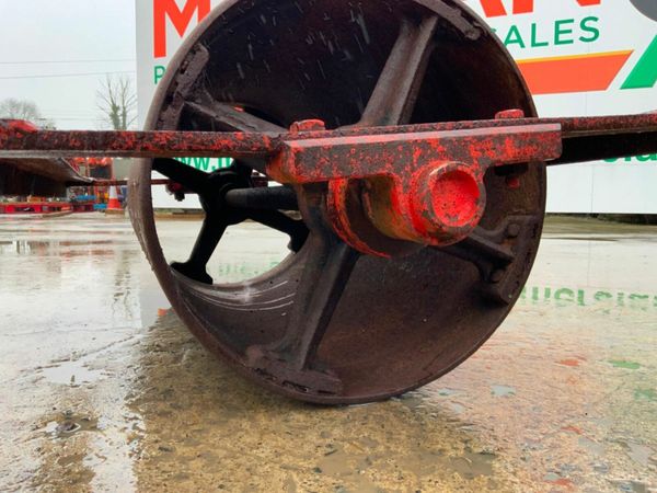 OLD STYLE CAST IRON TOW BEHIND ROLLER. 379584002