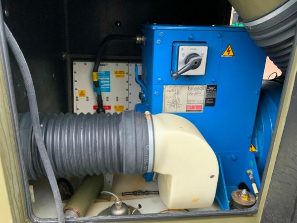 24kva DEUTZ / STAMFORD GENERATOR....230/400v 379650750