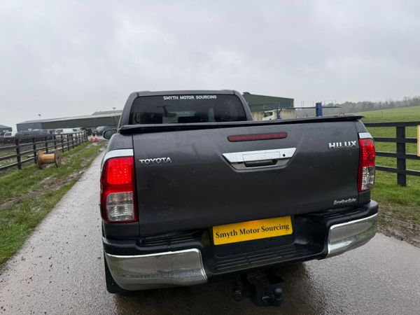 202 Toyota Hilux Invincible Low Miles***** 379664844