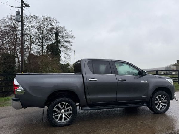 202 Toyota Hilux Invincible Low Miles***** 379664856