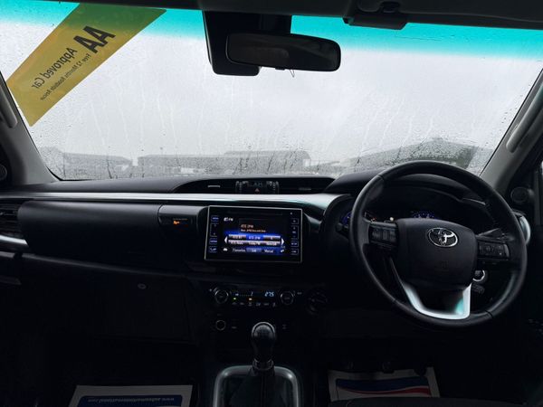 202 Toyota Hilux Invincible Low Miles***** 379664877