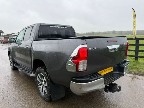 202 Toyota Hilux Invincible Low Miles***** 379664827