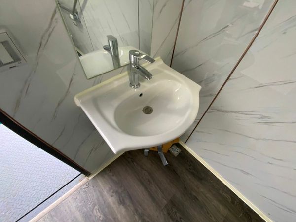 DISABLED ACCESS TOILET CONTAINER.......5138. 379684026