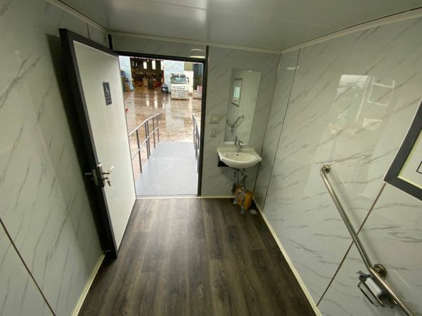 DISABLED ACCESS TOILET CONTAINER.......5138. 379684027