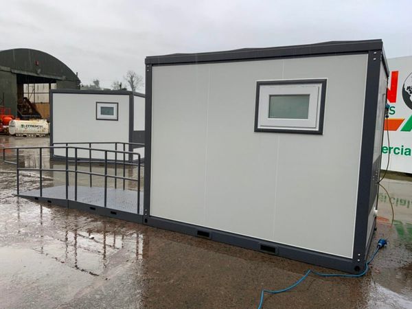 DISABLED ACCESS TOILET CONTAINER.......5138. 379684031