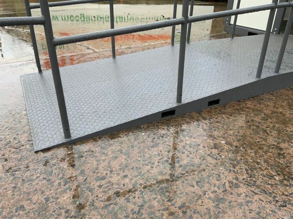 DISABLED ACCESS TOILET CONTAINER.......5138. 379684033