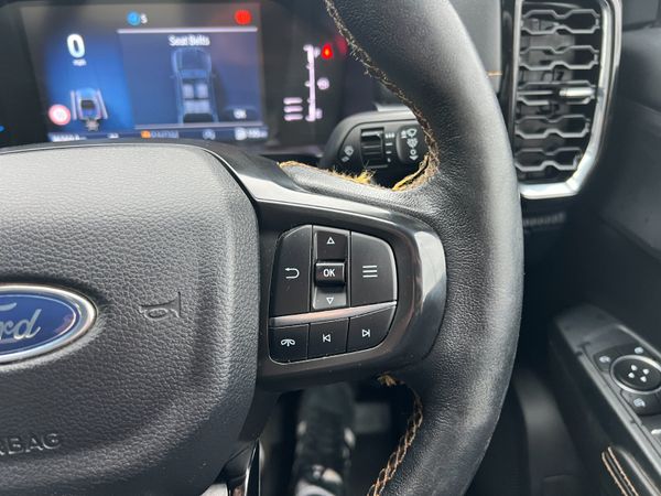 2024 Ford Ranger Wildtrak - Roller Cover Towbar 379689739