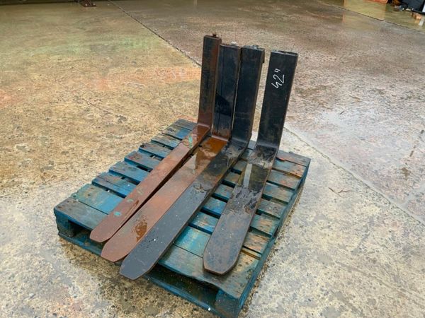 ASSORTED FORKLIFT / TELEPORTER  FORKS. 379602719
