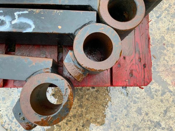 ASSORTED FORKLIFT / TELEPORTER  FORKS. 379602729