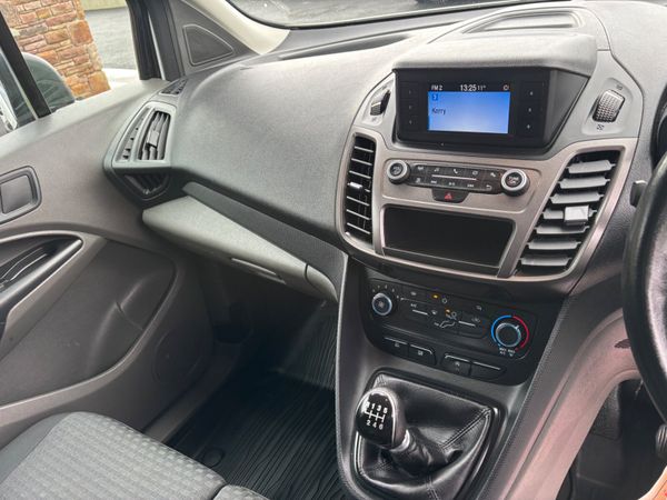 Ford Transit Connect Trend 3 seater only 58000kms 379609679
