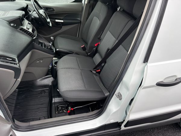 Ford Transit Connect Trend 3 seater only 58000kms 379609680