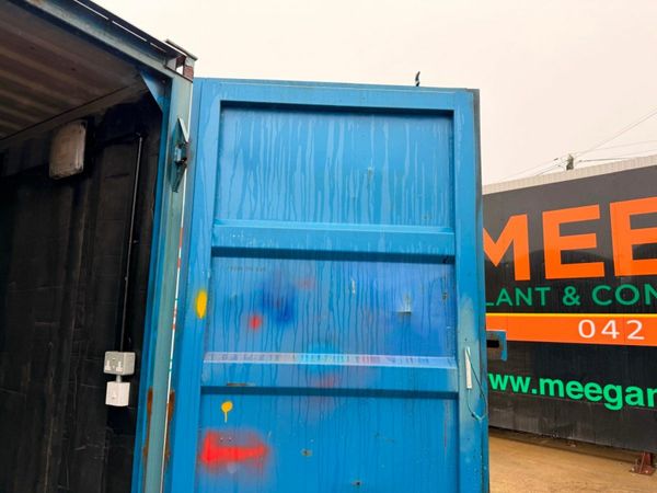 10 X 8 CONTAINER .....3660 379630718