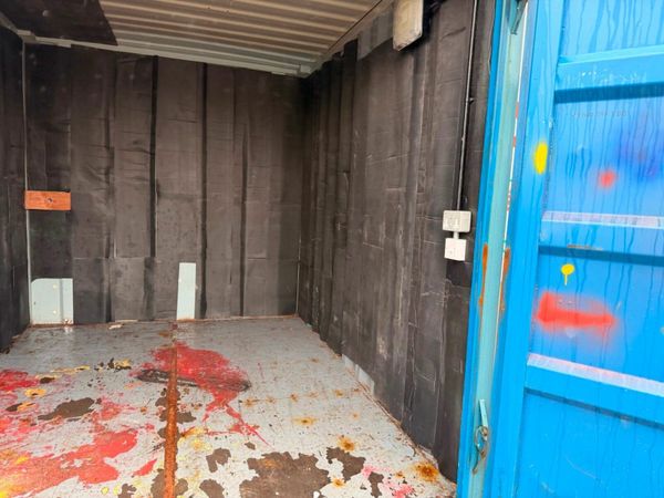 10 X 8 CONTAINER .....3660 379630722