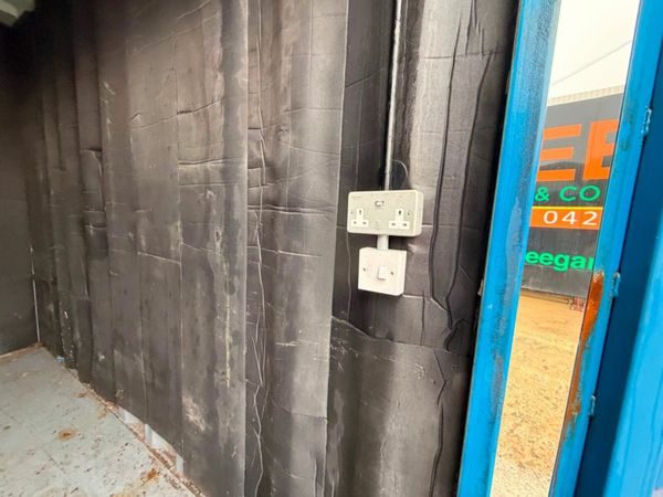 10 X 8 CONTAINER .....3660 379630725