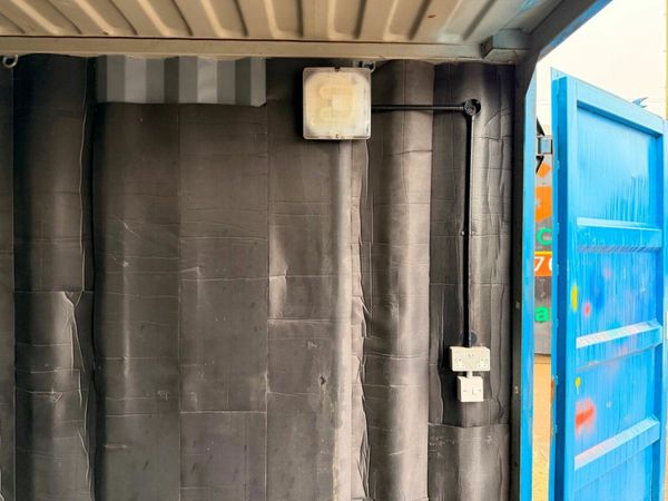 10 X 8 CONTAINER .....3660 379630726