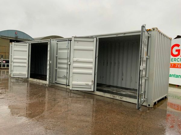 UNUSED 40ft CONTAINER...4 x SIDE DOORS...3543H. 379847951