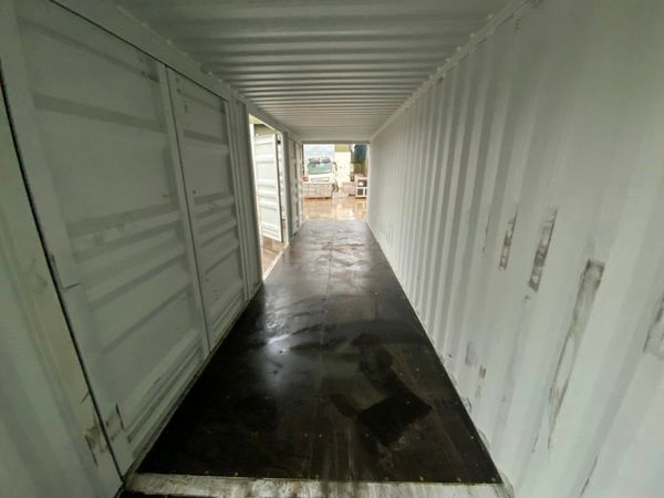 UNUSED 40ft CONTAINER...4 x SIDE DOORS...3543H. 379847956