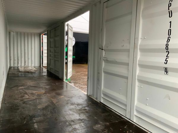 UNUSED 40ft CONTAINER...4 x SIDE DOORS...3543H. 379847958