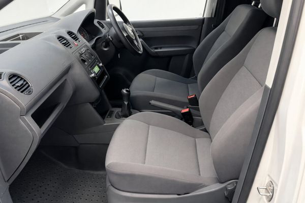 151 Volkswagen Caddy 1.6TDI -IMMACULATE- LOW KMS 379859198