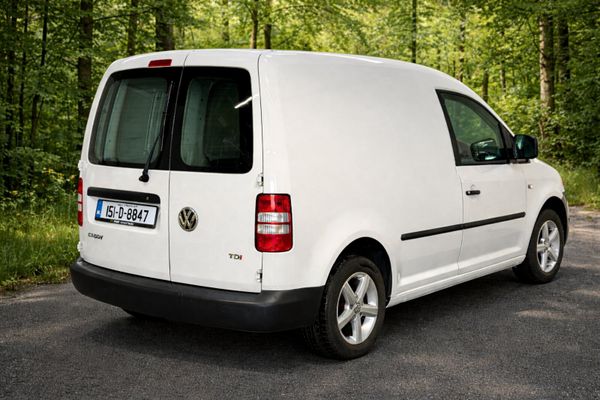 151 Volkswagen Caddy 1.6TDI -IMMACULATE- LOW KMS 379859201