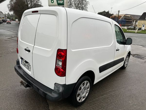 Peugeot Partner 2012 379867792