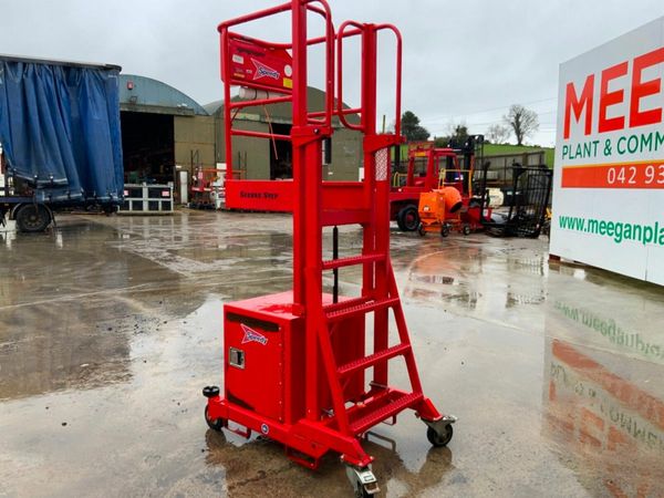 LAING SS130 ACCESS PODIUM PLATFORM.......4758v. 379868172