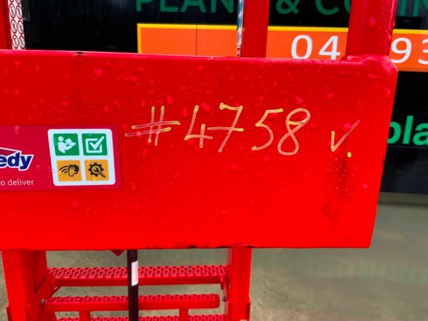 LAING SS130 ACCESS PODIUM PLATFORM.......4758v. 379868177