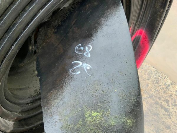 68"  RUBBER TRAILER MATTING........626. 379868197