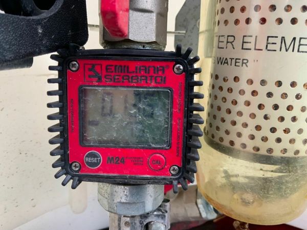 960lts FUEL STORAGE / DELIVERY BOWSER.....2102h. 379882960