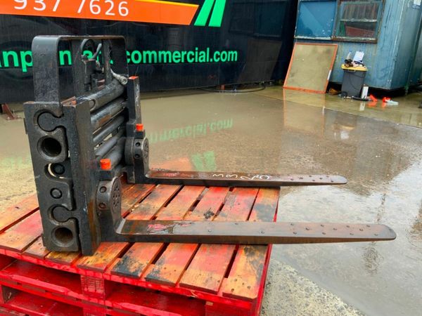 FORK POSITIONERS CLAMPING CARRIAGE....3325. 379897902