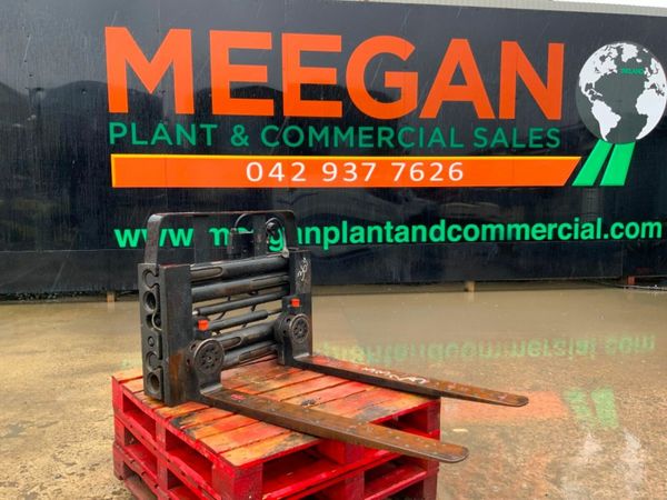 FORK POSITIONERS CLAMPING CARRIAGE....3325. 379897904