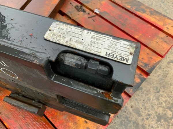 MEYER 6-0104 FORK POSITIONING CARRIAGE....3326 379898198