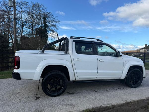 201 Volkswagen Amarok V6 Black Ed***** 379951225