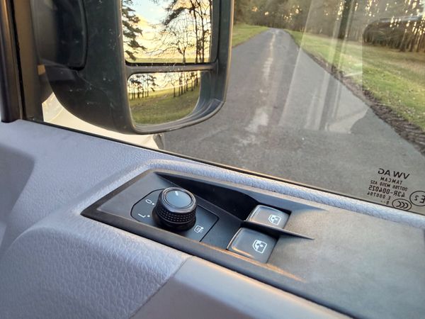 Volkswagen Crafter 2019 Fridge Van 379952812