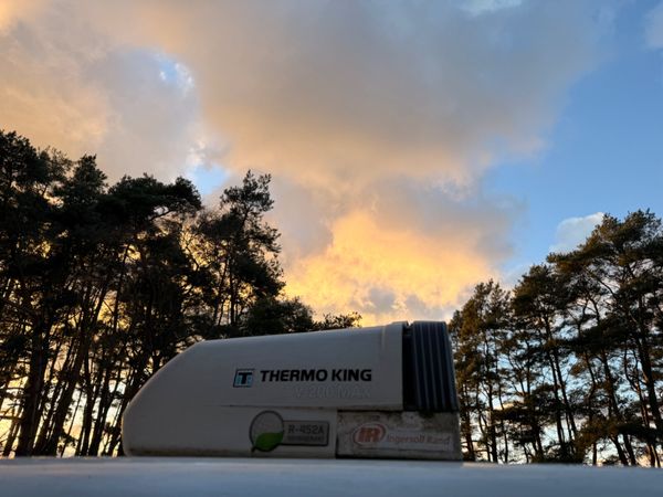 Volkswagen Crafter 2019 Fridge Van 379952819