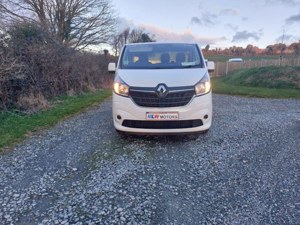 Renault Trafic 212 LWB 2.0L...Like NEW Condition 379972694