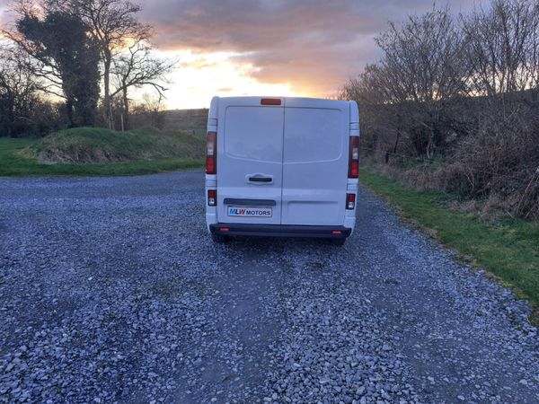 Renault Trafic 212 LWB 2.0L...Like NEW Condition 379973069
