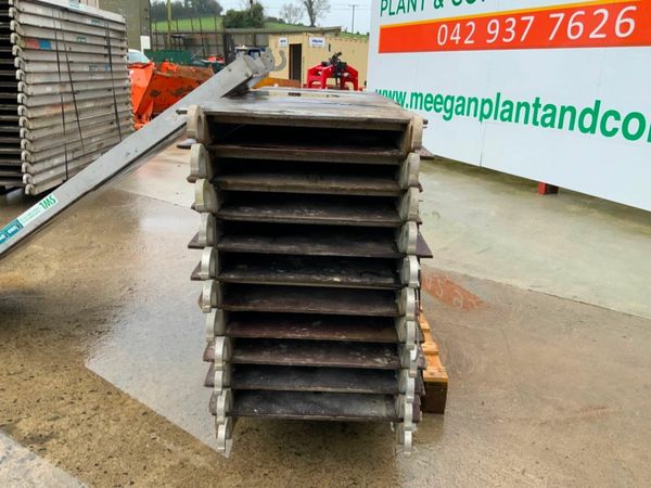 1900mm ALUMINIUM STAGING PLATFORM......1900. 379974953