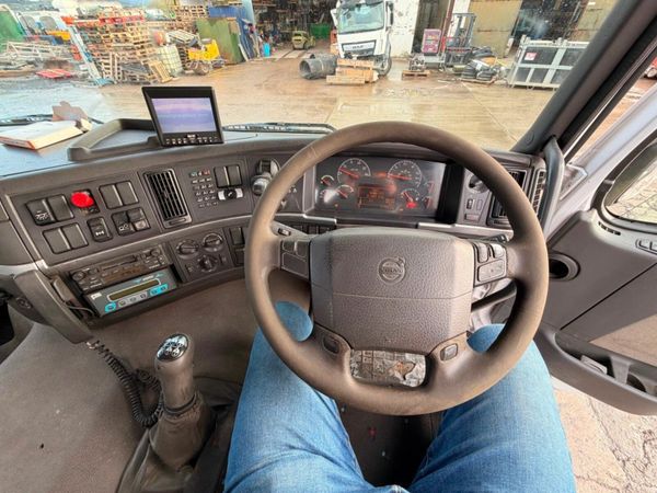 VOLVO 6 WHEELER PLANT TRUCK RECOVERY 379907833