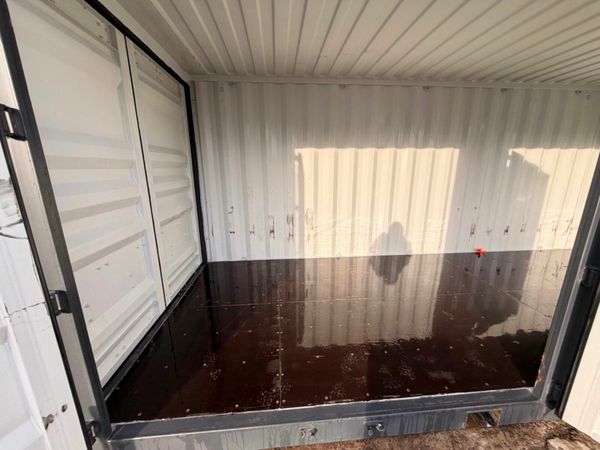 UNUSED 20ft SHIPPING CONTAINER....4 SIDE DOOR. 379908469