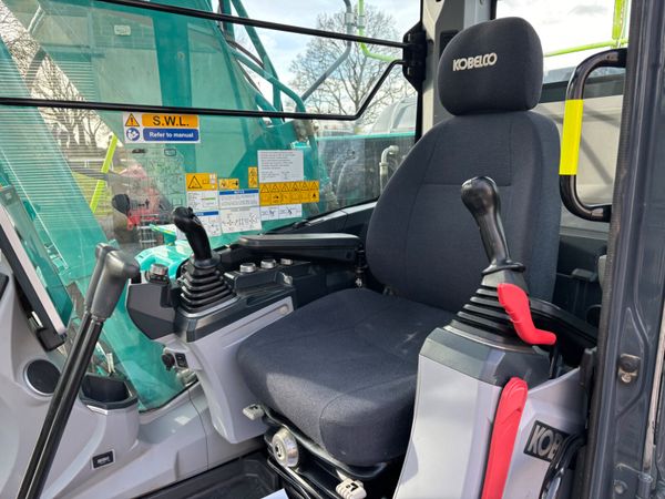 2021 KOBELCO SK130LC-11 379909016