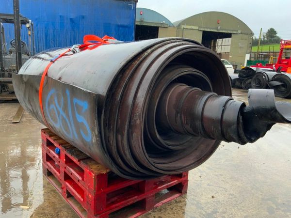 68" WIDE RUBBER.......CUBICLE  MATS.......6815. 379909319