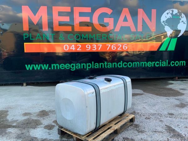 590lt  ALUMINIUM  FUEL TANK. & CRADLE......829. 379936711