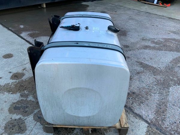 590lt  ALUMINIUM  FUEL TANK. & CRADLE......829. 379936720