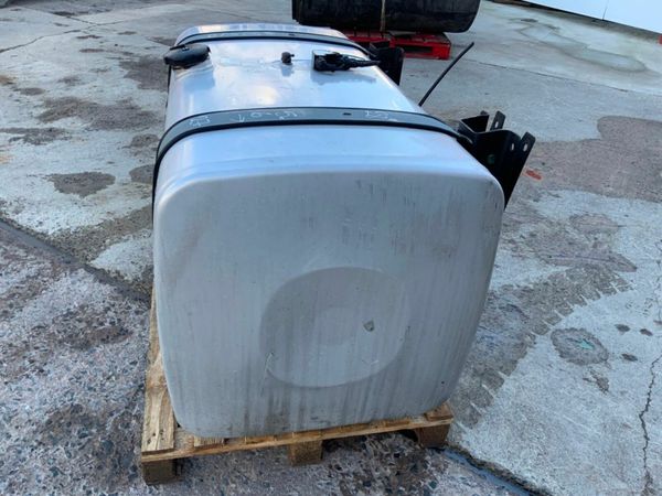 590lt  ALUMINIUM  FUEL TANK. & CRADLE......829. 379936725
