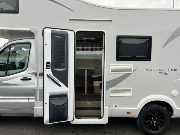 2025 Ford Roller Team 6 Berth - 6 Belts 3500KG 380041073