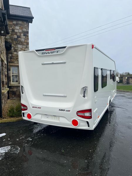 ✨STUNNING SWIFT ECCLES 4 BERTH ISLAND BED✨ 380030564