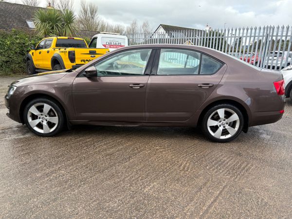 Skoda Octavia 1.6tdi 380035964