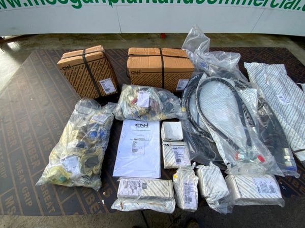 UNUSED CASE LOADER HI FLOW KIT.........47704938. 380131369